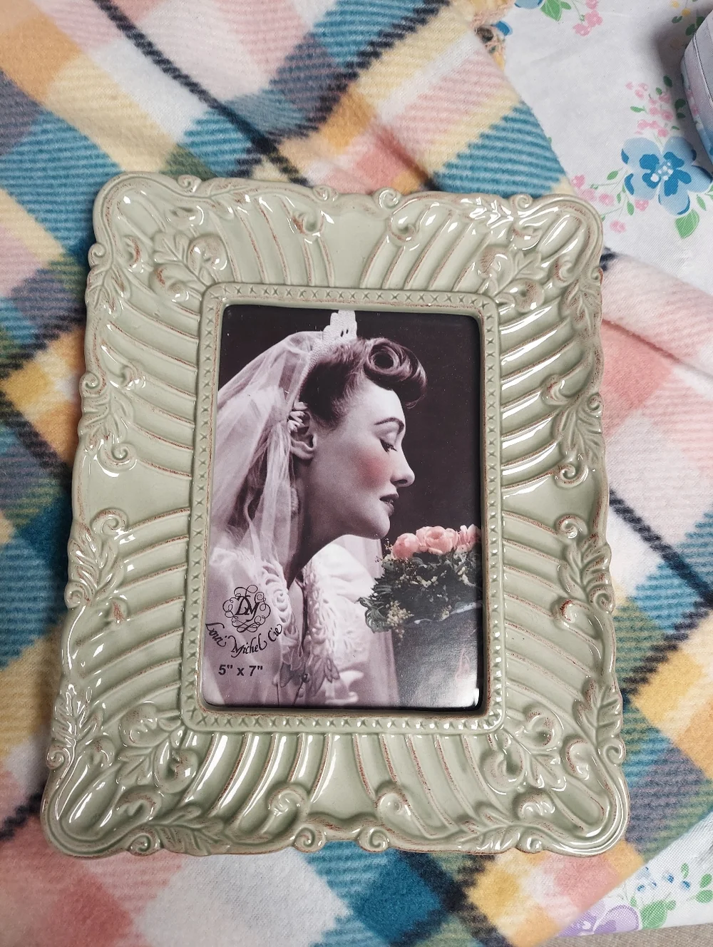 Ornate Ceramic Picture Frame in Sage Green